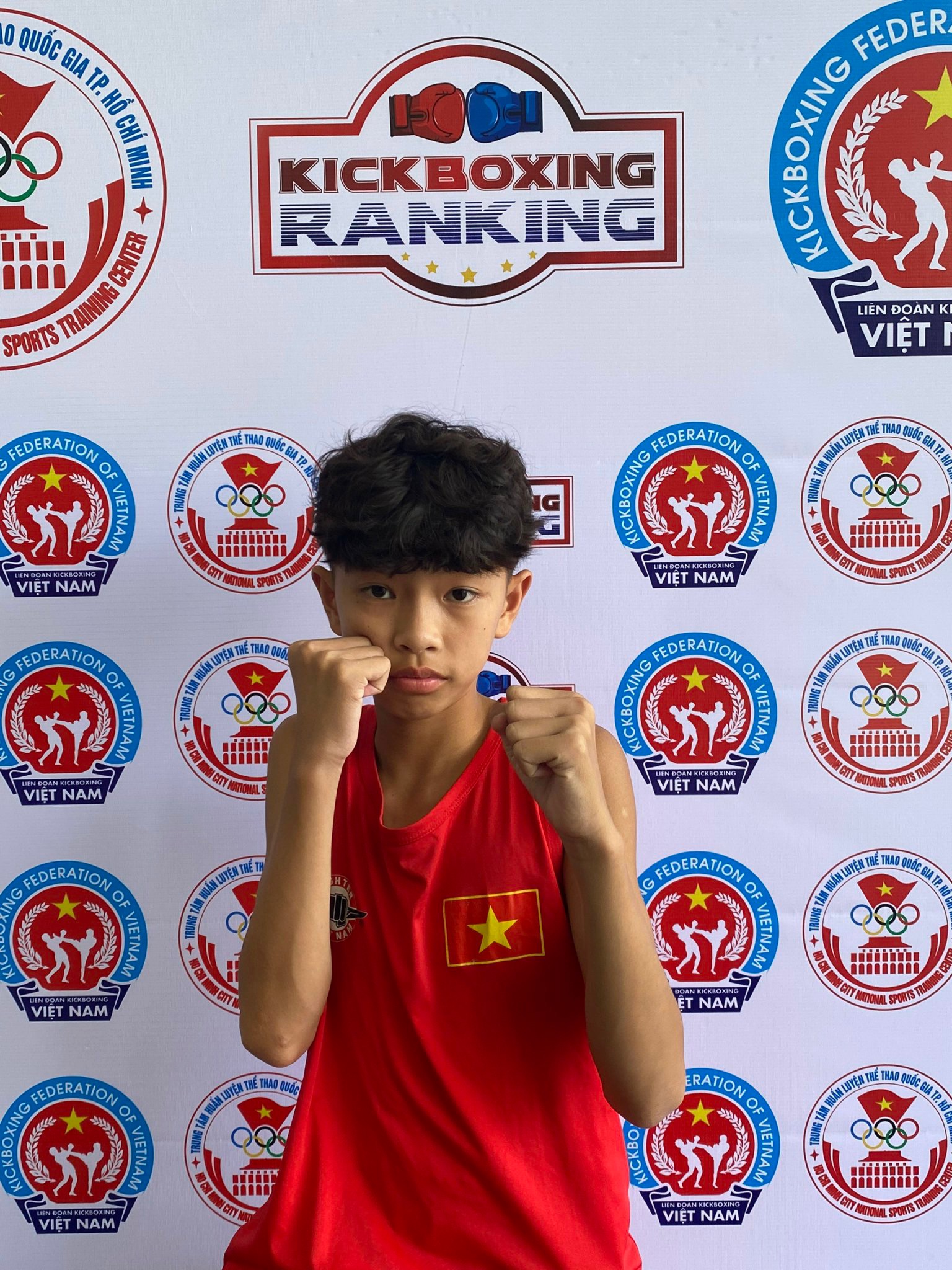 Lê Hoàng Việt