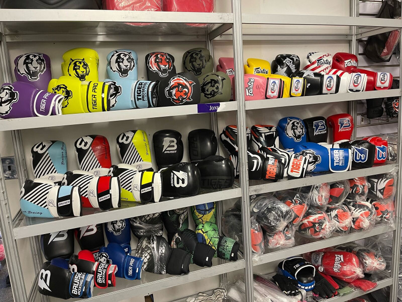 Cách chọn Size Găng KickBoxing cho người tập luyện võ thuật